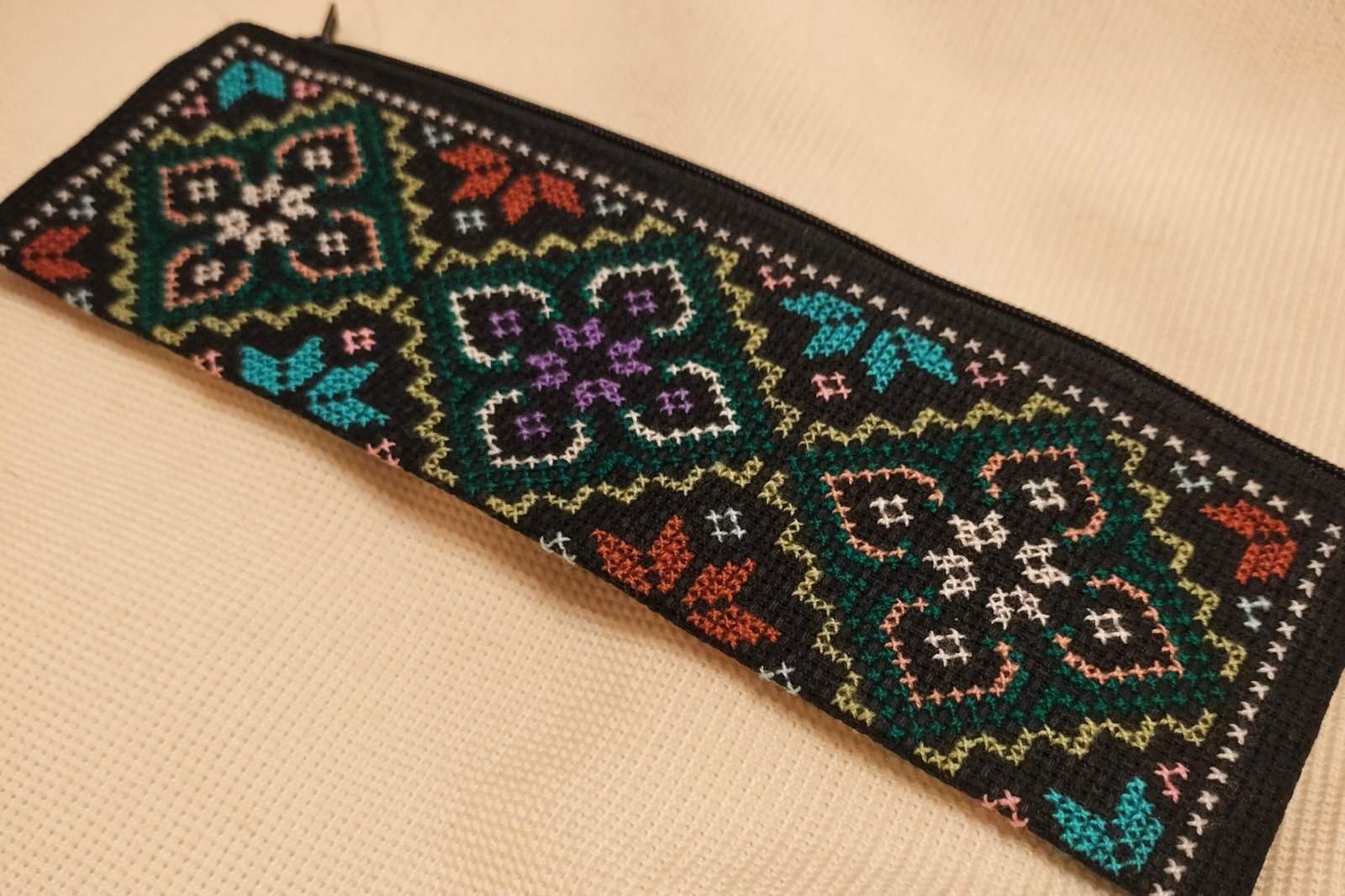 画像1: 　ちくちく手刺しゅうペンケース　